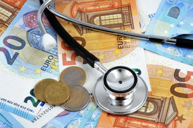apprenez comment contester efficacement une hausse injustifiée de votre mutuelle et protéger vos droits grâce à nos conseils pratiques et étapes simples.
