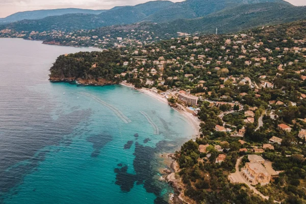 Saint-Tropez : Bien plus que BB, une légende intemporelle à découvrir