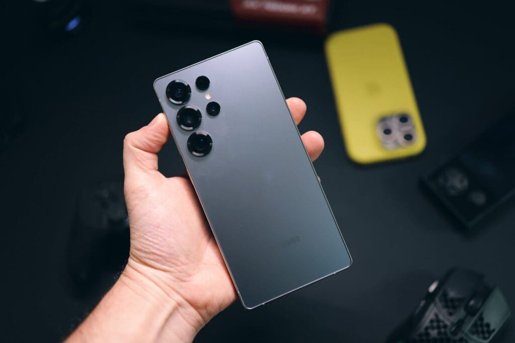 découvrez comment samsung maintient les prix du galaxy s26 ultra, offrant innovation et performance sans augmentation de coût.