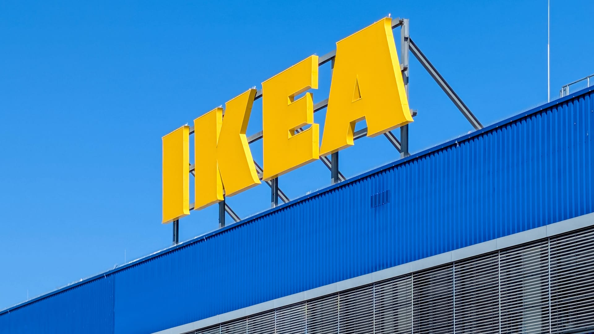 Ikea réduit ses prix jusqu&rsquo;à 29% sur 1 500 articles : découvrez les meubles en promotion