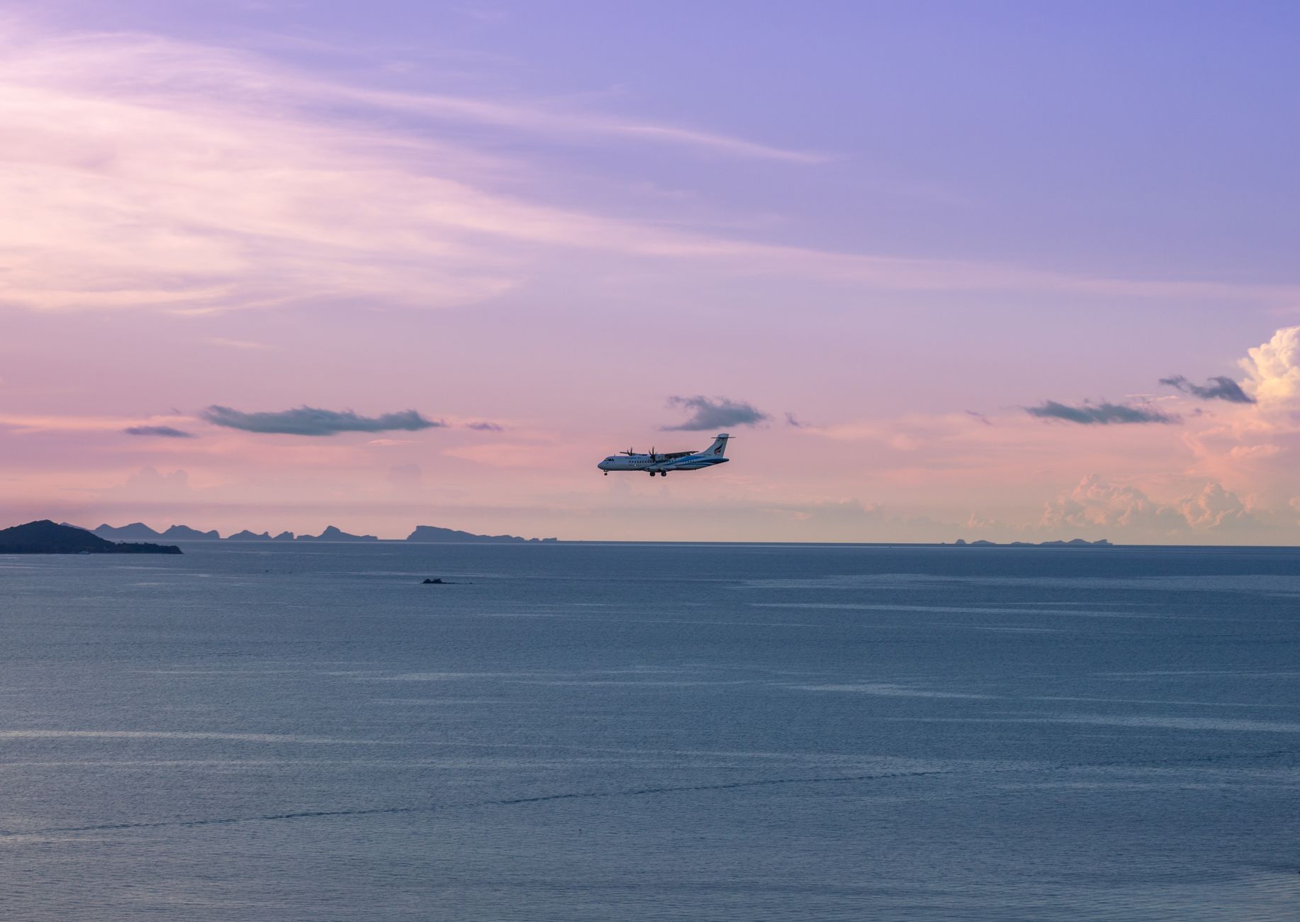 Outre-mer : un rapport parlementaire avance 14 mesures pour faire baisser le prix des billets d’avion