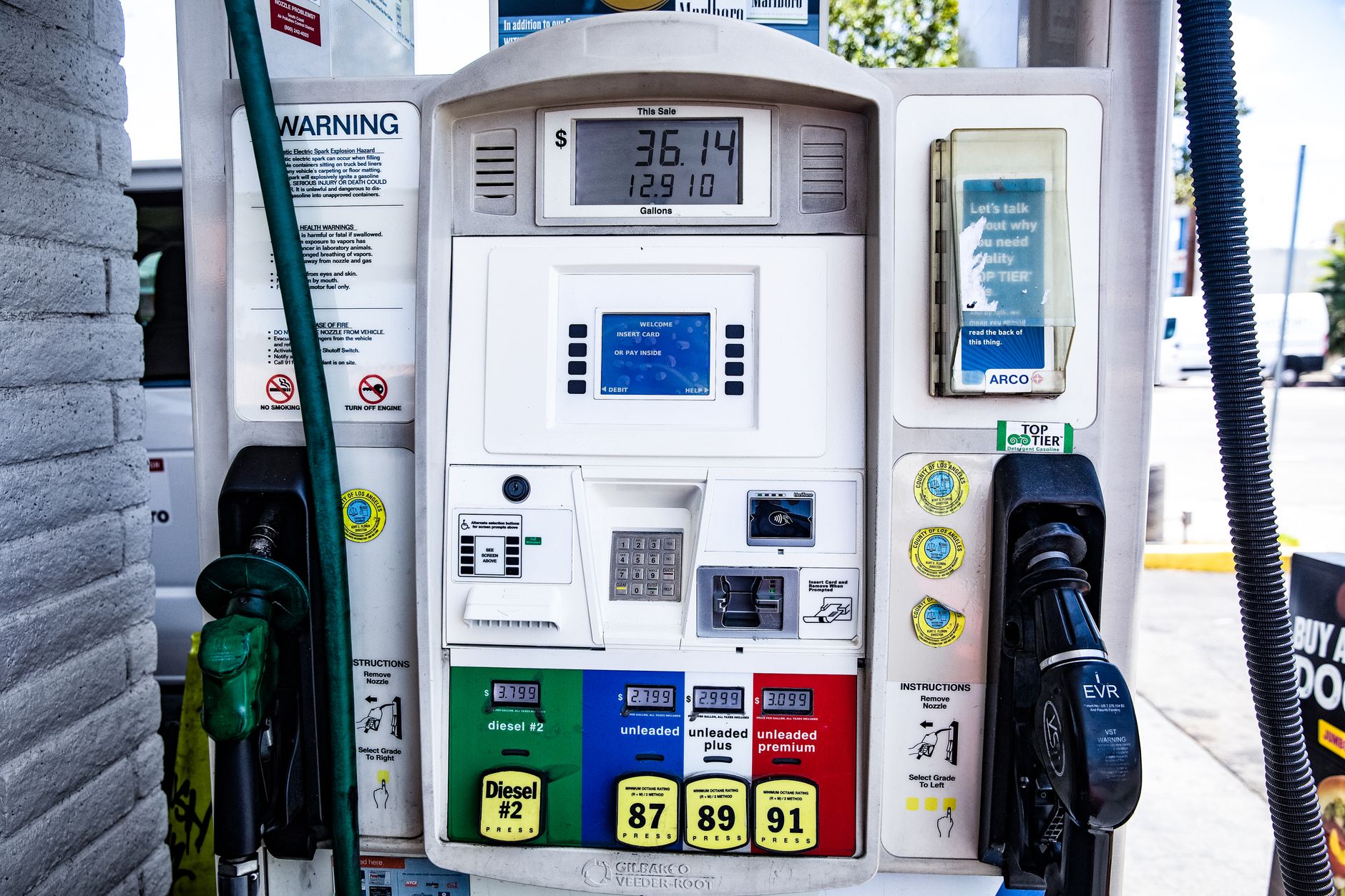 Essence et diesel : les prix repartent à la hausse dès samedi