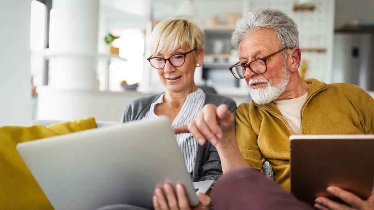 Allègements de taxe foncière pour les seniors : exonération, réduction de 100 € et plafonds 2026